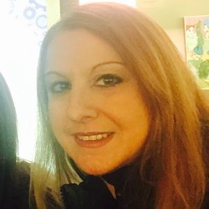 Meet your Posher, Marianthe